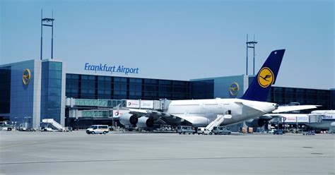 frankfurt airport shopping center.